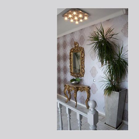オデミラ Residencial Rita Bed & Breakfast エクステリア 写真